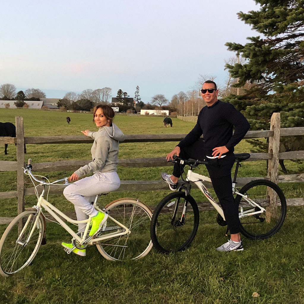 Jennifer Lopez, Alex Rodriguez, 2017 Thanksgiving